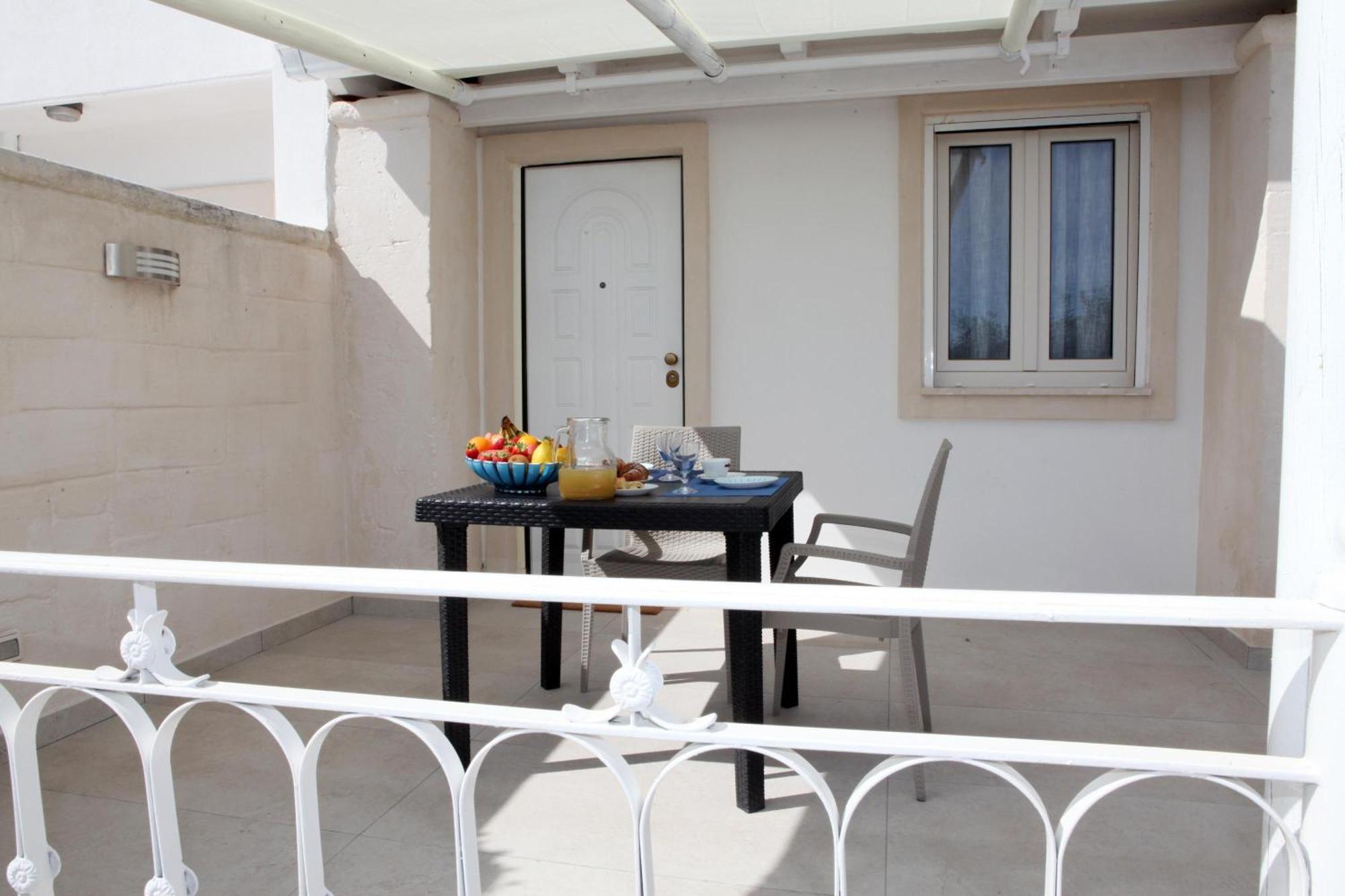 Pino Residence Torre Lapillo Exterior foto
